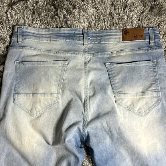 Mens focus light wash jeans - Picture 11 of 13